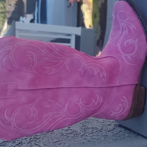 Roper Bright Pink Heeled Boots - Picture 2 of 6